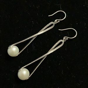 *Retired* Silpada Silver Pearl Diver Twist Drop